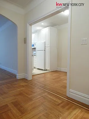 Rented by Keller Williams NYC | media 20