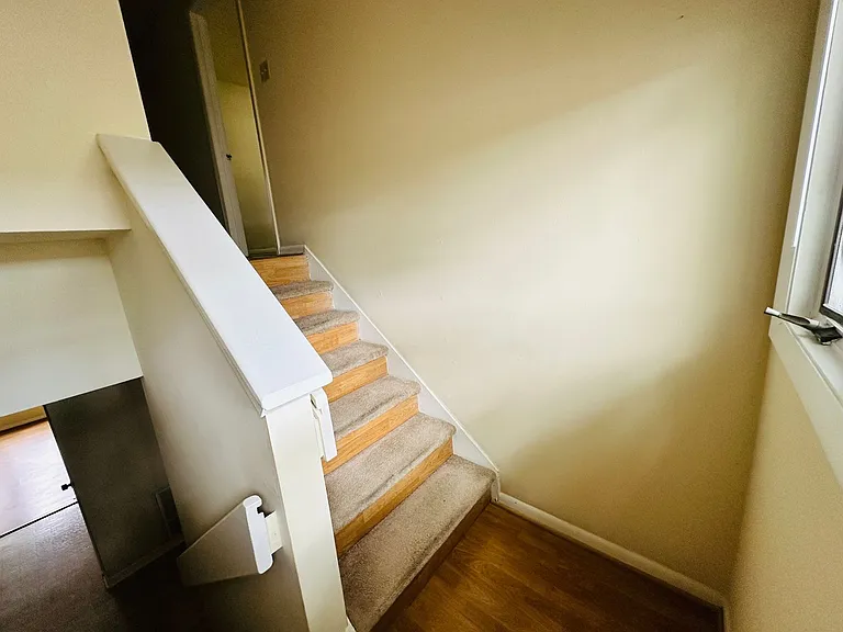 301 Shenandoah Cir — Photo 12