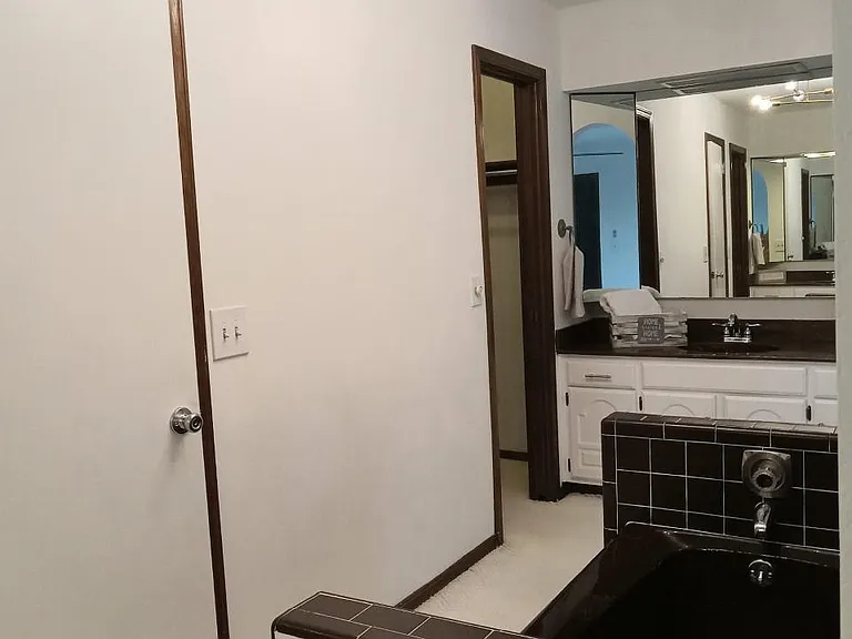 Master bathroom with sperate shower and tub and 2 seperate vanities