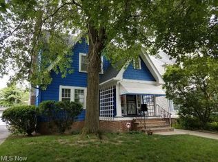 2039 Rossmoor Rd, Cleveland Hts, OH 44118