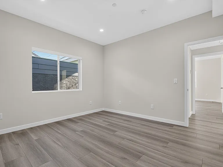 1809 N Avon St #101 — Photo 17