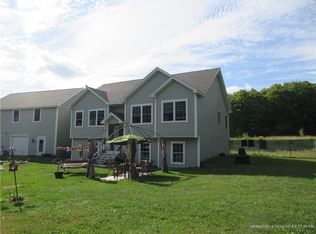 411 Townhouse Rd, Kenduskeag, ME 04450