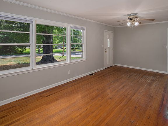 livingRoom1-01_07292022