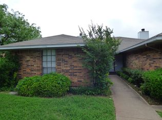 1914 Spindle Top Dr, Duncanville, TX 75137