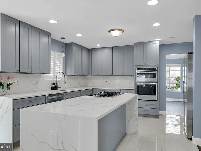 15704 Beau Ridge Dr — Photo 12