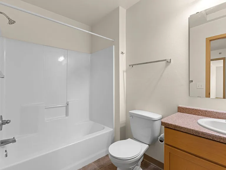 706 Fulton St — Photo 37