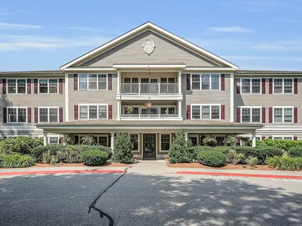34 Meeting House Ln APT 312, Stow, MA 01775