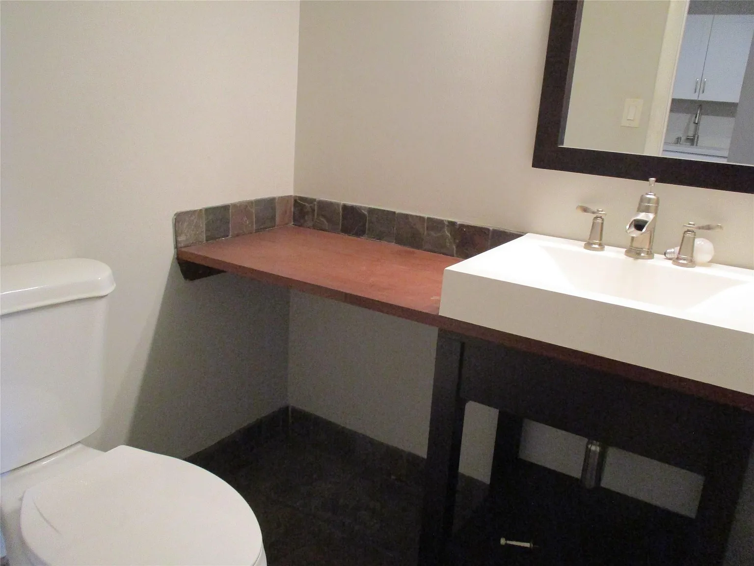 1 bed, 1.5 bath, 780 sqft, $1,680 — Photo 4