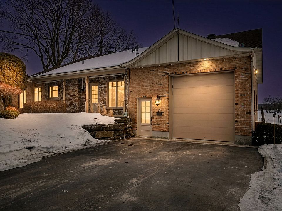 1st image of 444 Rue Raymond