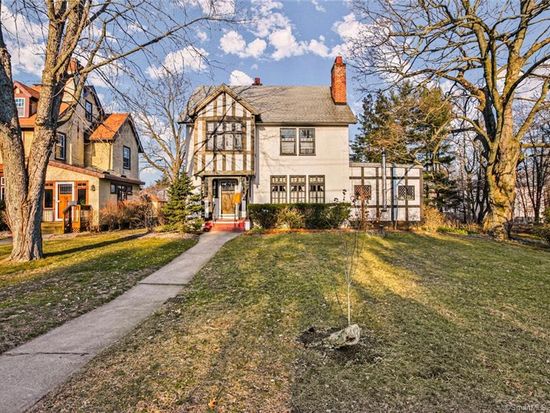 88 Stratfield Rd Fairfield Ct 06825 Mls 170375699 Zillow