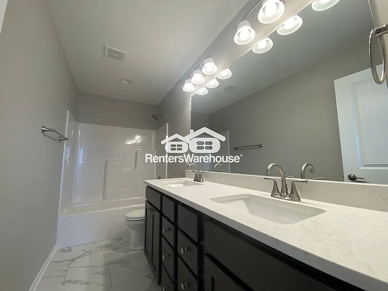 7000 Lake Ridge Ave #13 — Photo 10