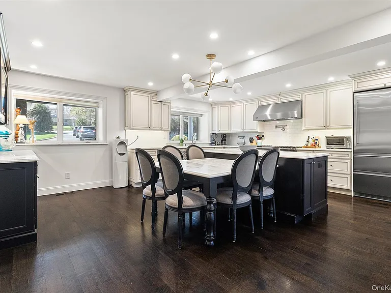 20 Primrose St — Photo 4