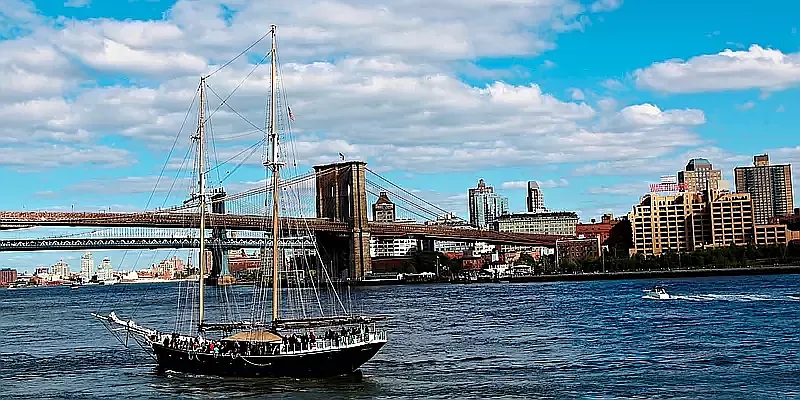 Rented by R New York | media 8