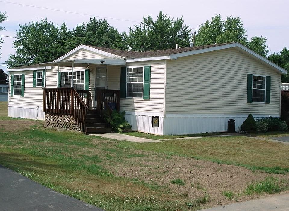 1st image of 28 Gaywood Dr