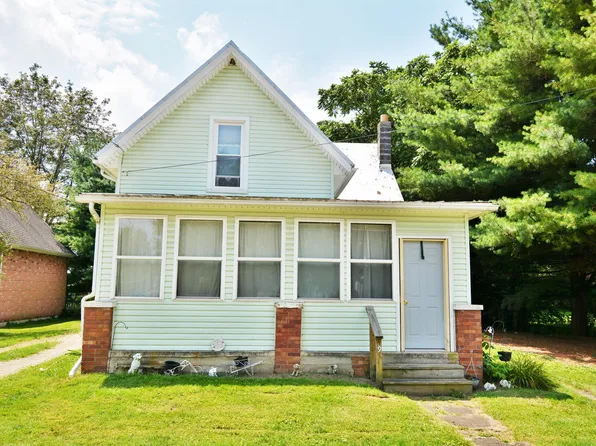 6 S Church St, Sparta, OH 43350