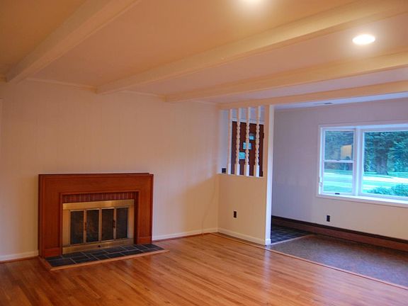 Large 16x19 Livingroom
