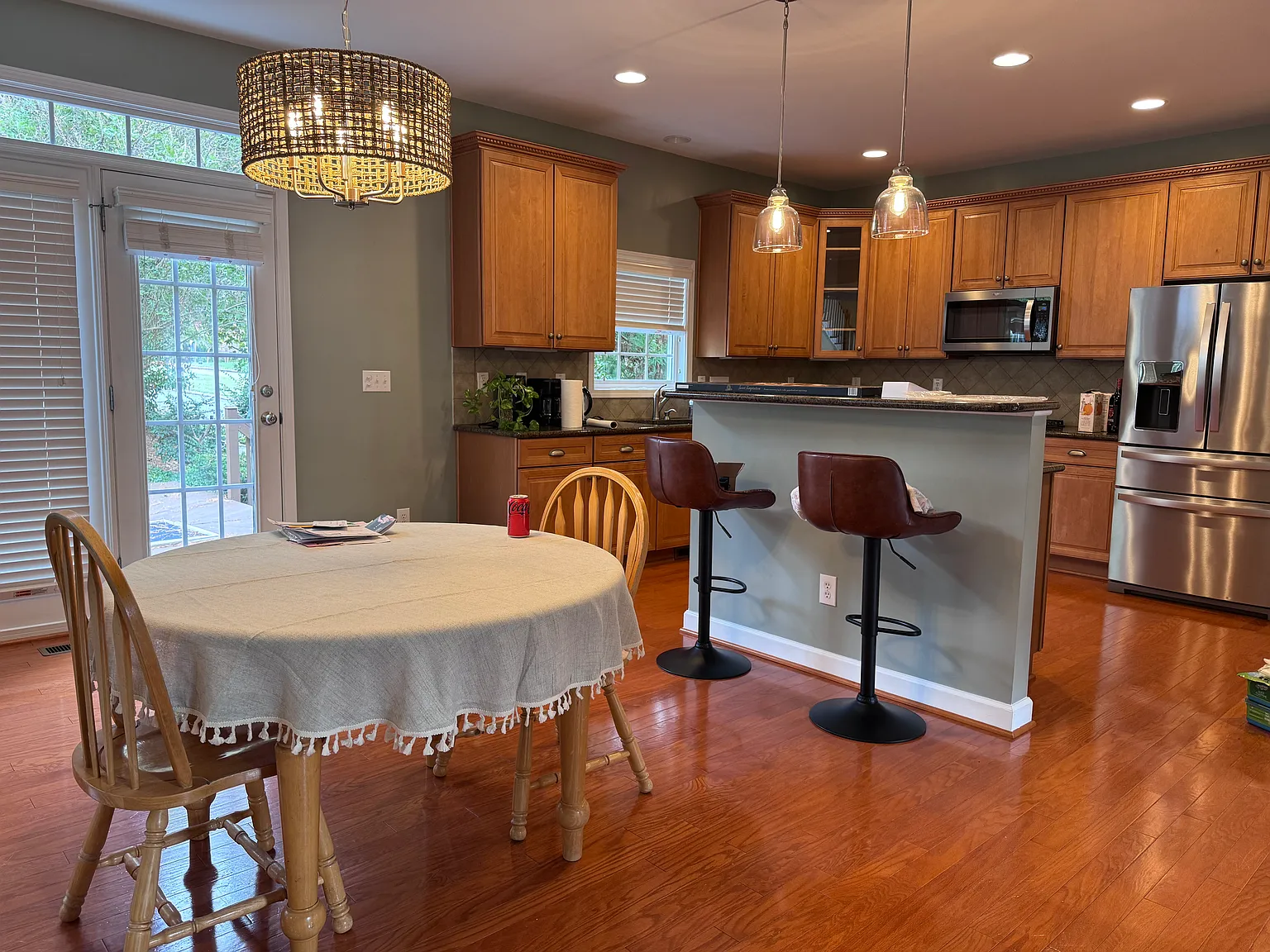 1 bed, 4207 sqft, $1,300 — Photo 4