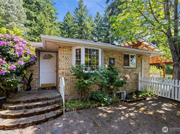 1315 SW 310th Street, Federal Way, WA 98023