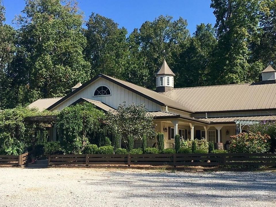 1st image of 12131 Prater Ln