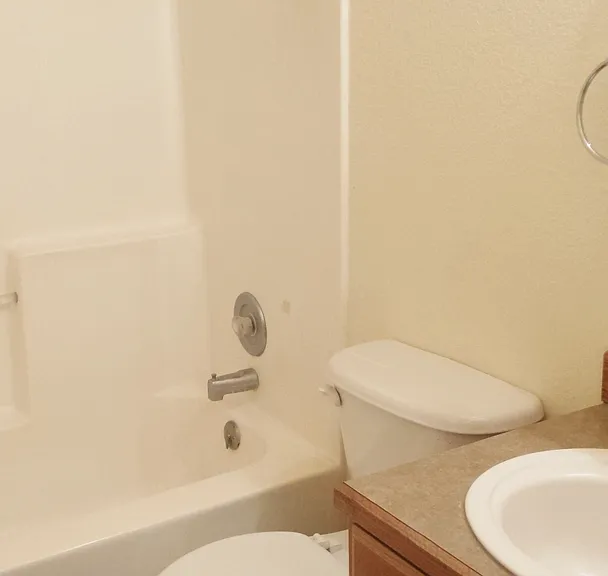 310 S Ivy St — Photo 8