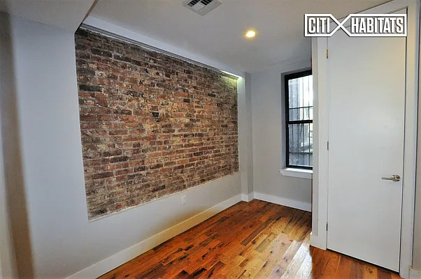 Rented by Citi Habitats | media 12