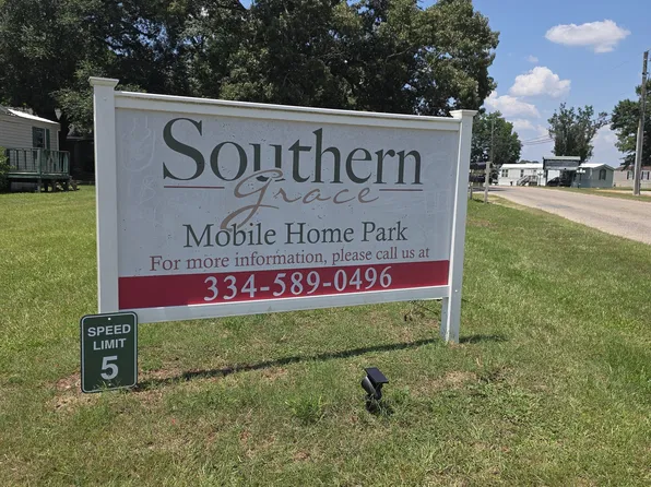 Southern Grace - 16R, 1119 N Broadway St, Ashford, AL 36312