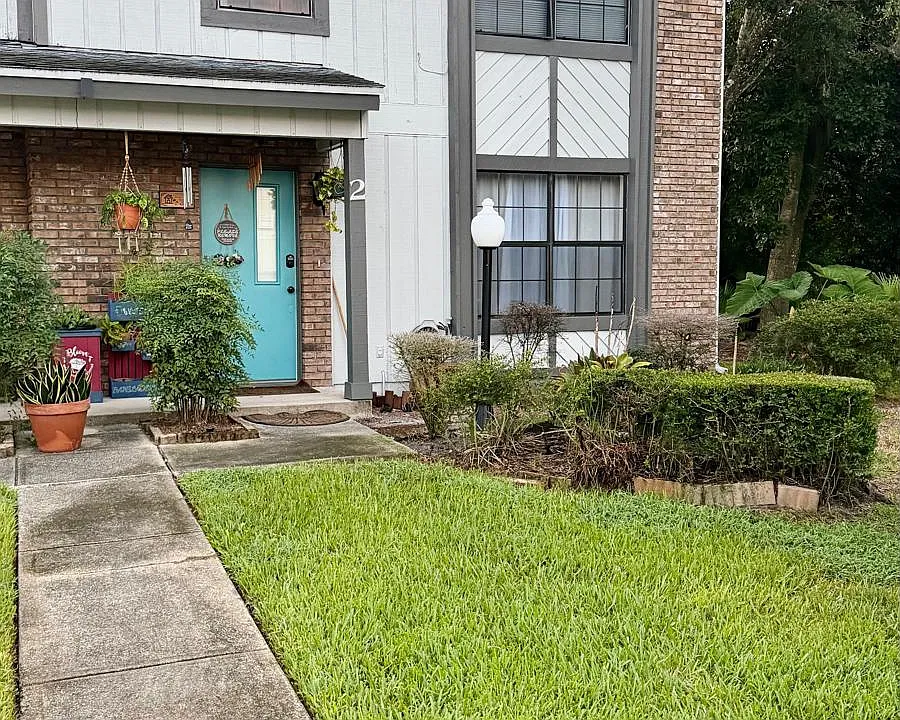 2 Arborvue Trl