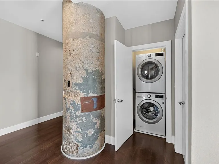 4100 Forest Park Ave #213 — Photo 32