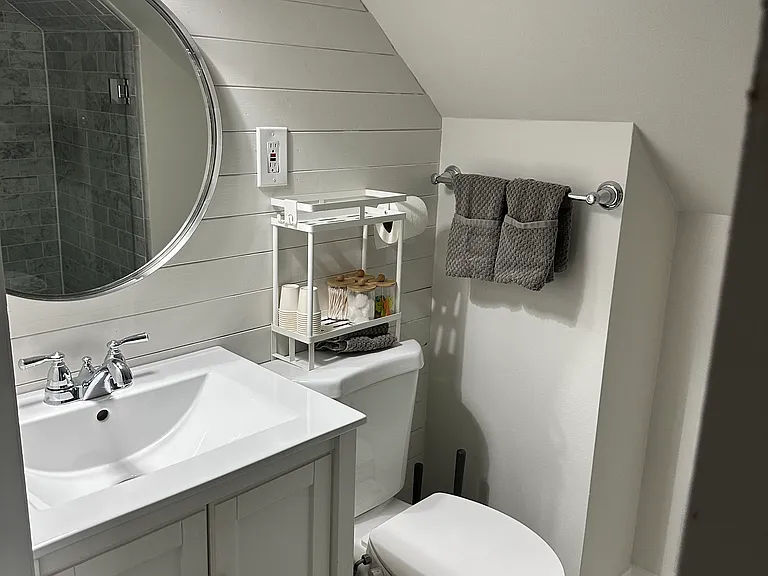 Upstairs bathroom