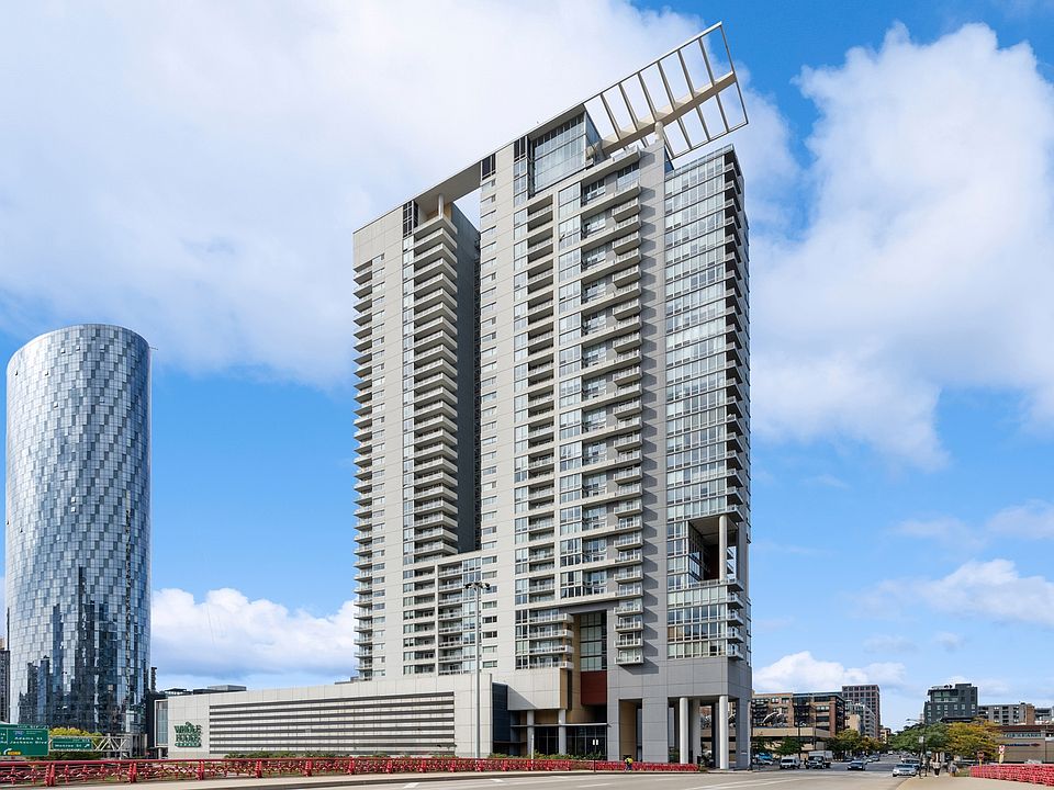 1st image of 737 W Washington Blvd APT 1001