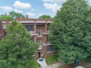 73 Oxford St N APT 2, Saint Paul, MN 55104