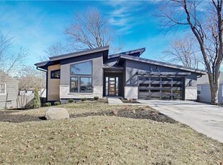 7237 Belinder Ave, Prairie Village, KS 66208