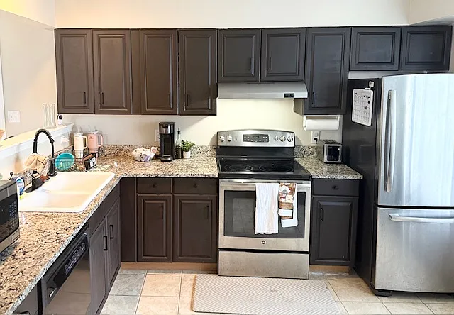 Charter Oak Dr — Photo 4