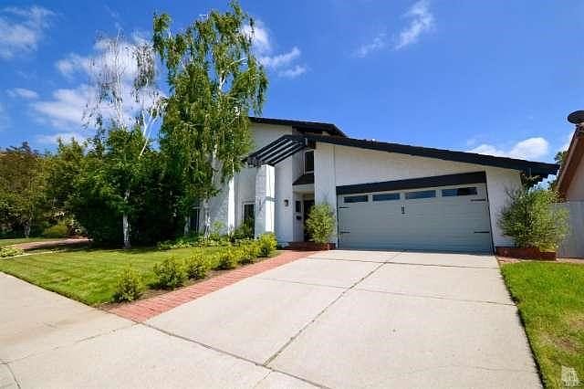 1st image of 2854 E Sierra Dr