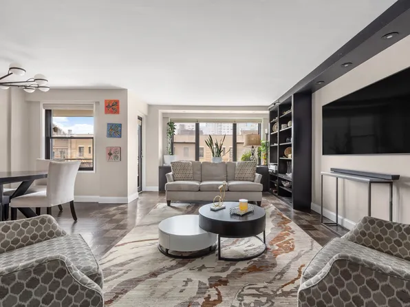 505 East 79th Street 7L image 2 of 9