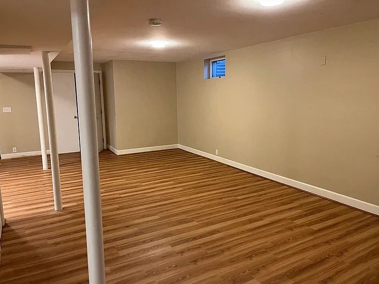 12 Lois Ln #12 — Photo 6