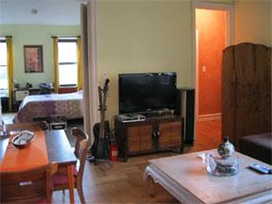 Rented by Maison International | media 18