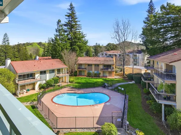 1501 Ptarmigan Dr APT 1C, Walnut Creek, CA 94595
