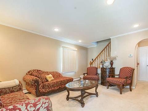 2nd image of 800 Jericho Tpke #E