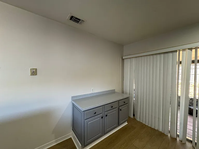 7237 Harbor Heights Cir — Photo 10