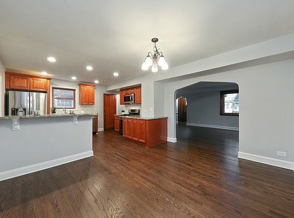 3rd image of 4508 Deyo Ave