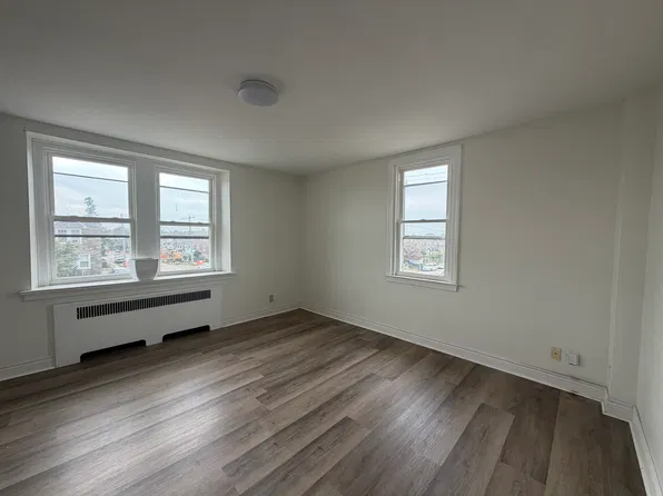 3101 Glenview St #1, Philadelphia, PA 19149