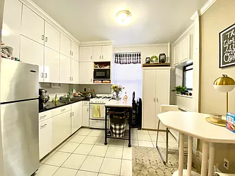 Rented by (Legacy) Elegran