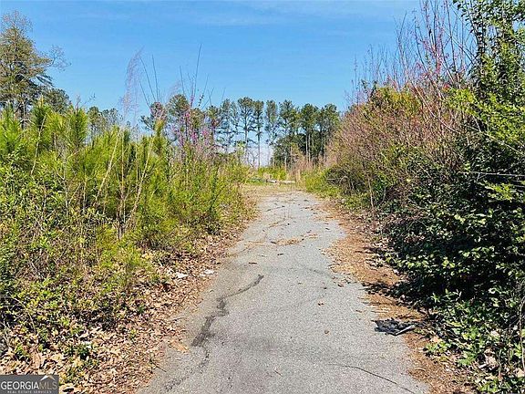 5th image of 2520 Baker Rd NW