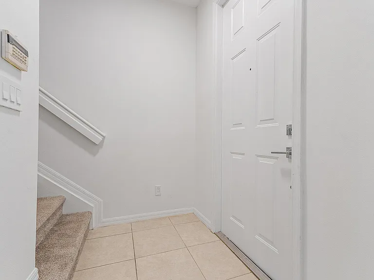 4273 E Main St — Photo 30