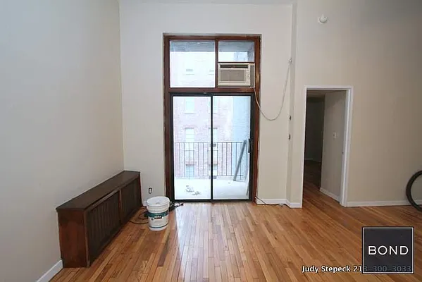 Rented by Bond New York | media 35