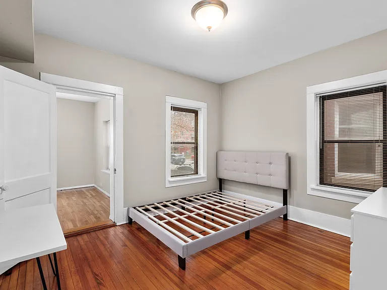6010 Waterman Blvd — Photo 16