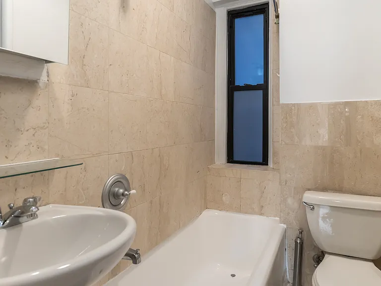 142 E 27th St #4F — Photo 7