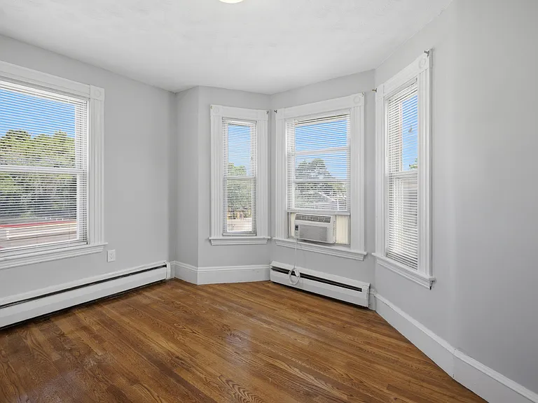 195 Concord Ave #11 — Photo 9