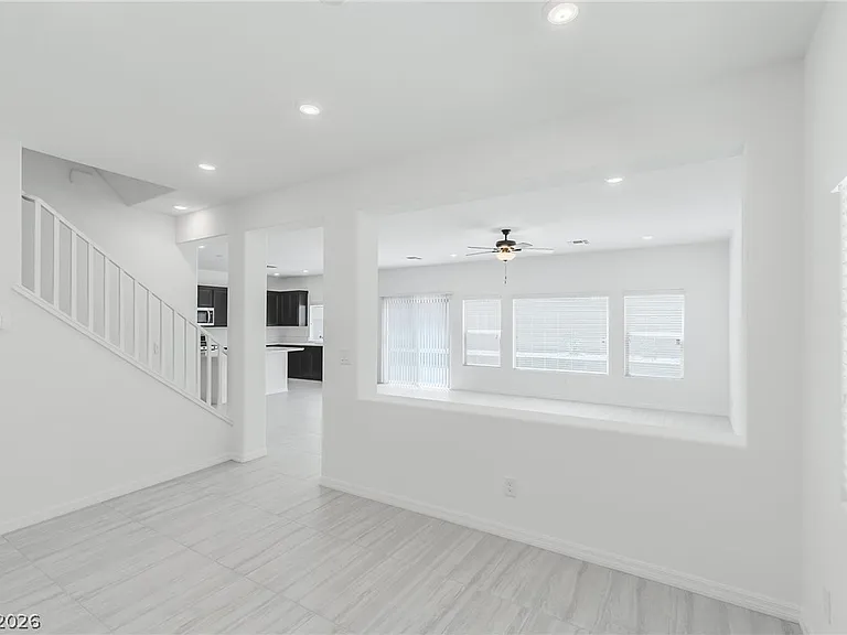 7721 Weekes Ct — Photo 6